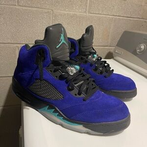 Retro Jordan 5 Grape